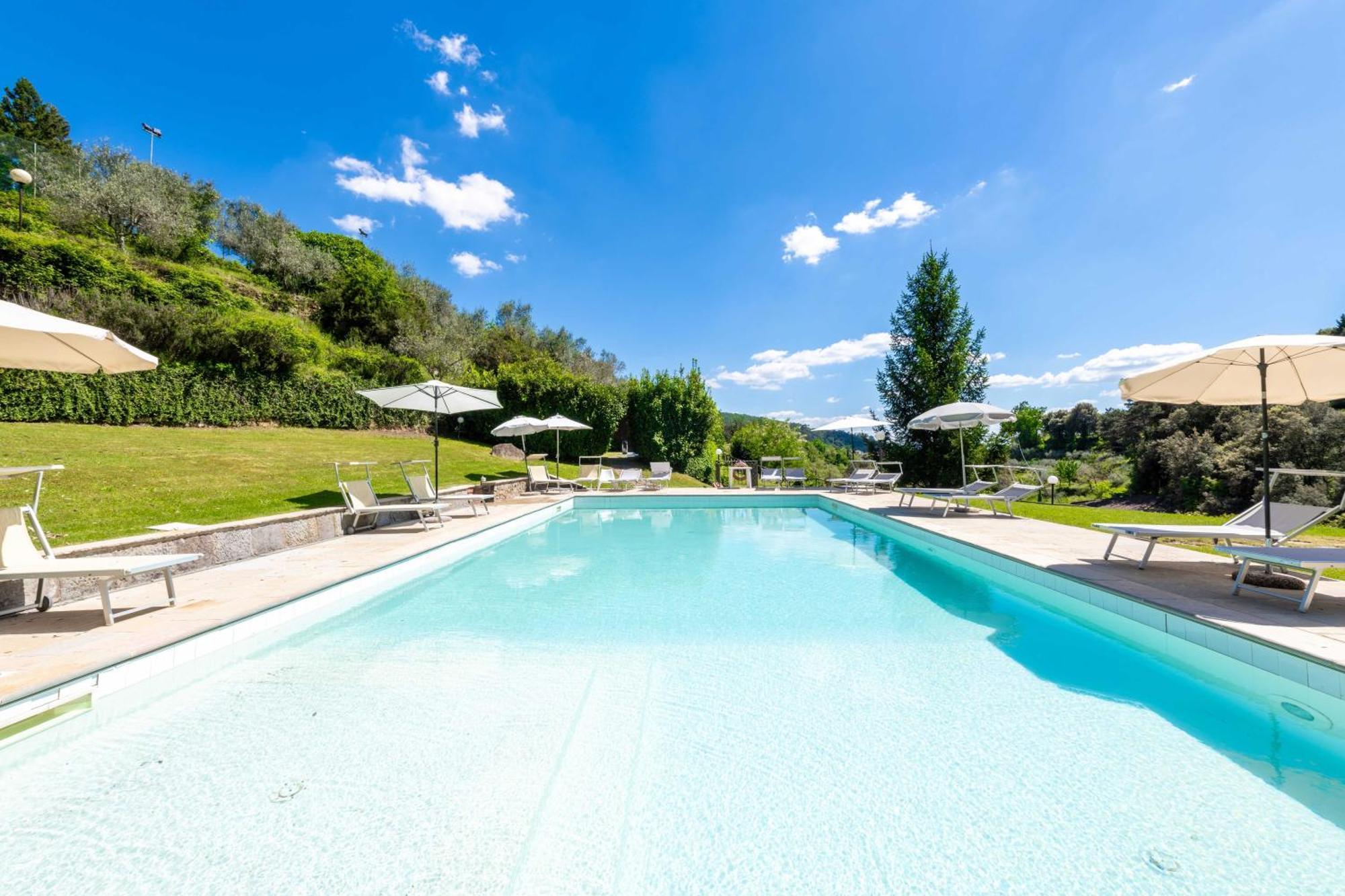 La Ferriera Exclusive Resort - Pool & Waterfall โลโร ชูเฟนนา ภายนอก รูปภาพ