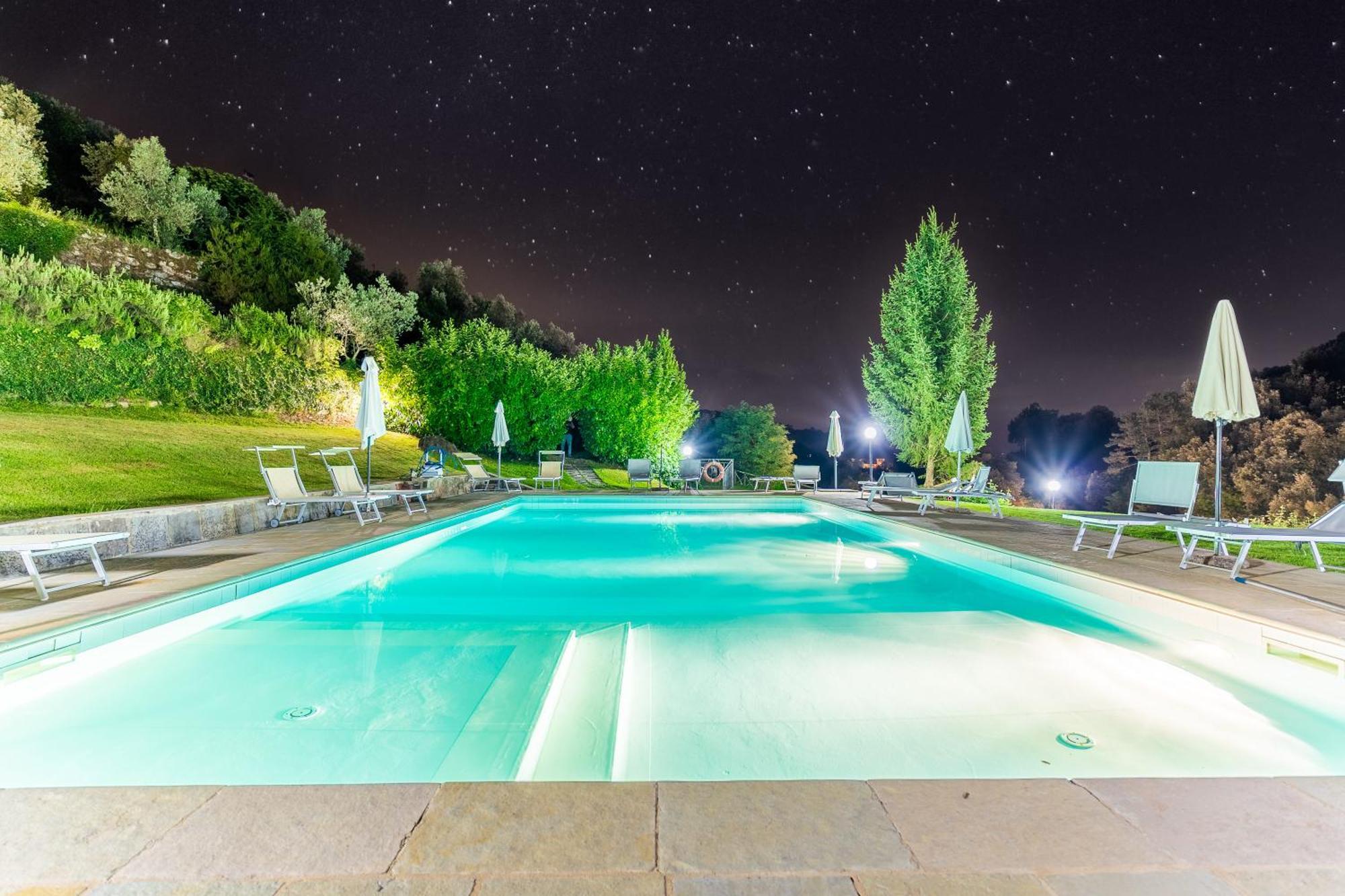 La Ferriera Exclusive Resort - Pool & Waterfall โลโร ชูเฟนนา ภายนอก รูปภาพ